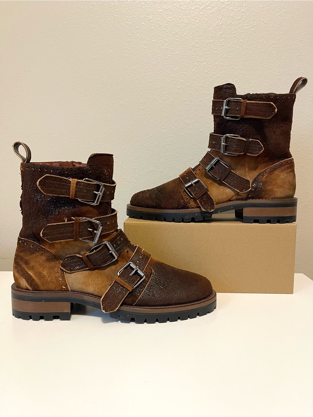 NWOT Corral Heritage Moto 4 Harness Buckle Boots - Leather & Stacked Heels - 9